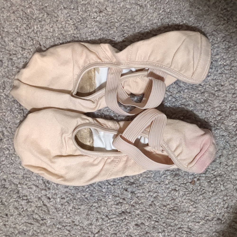 Capezio Hanami ballet flats